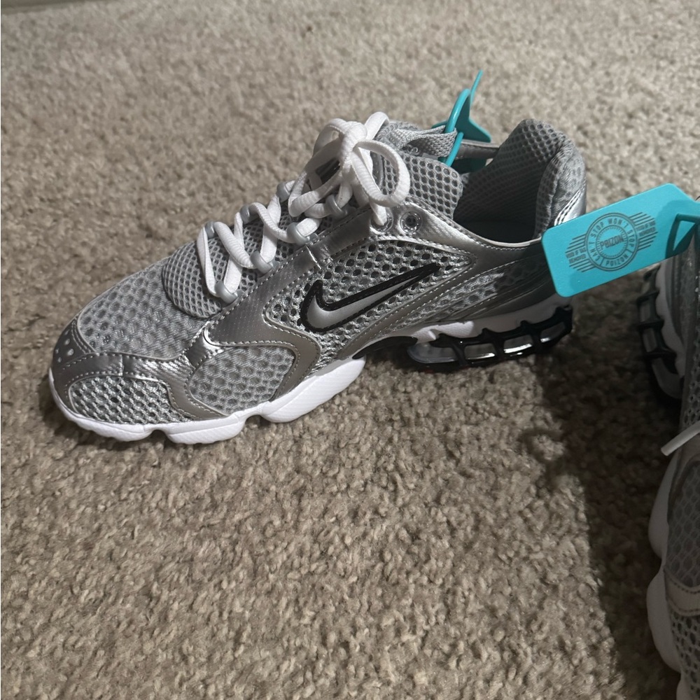 Nike trainers - Picture 2 of 6